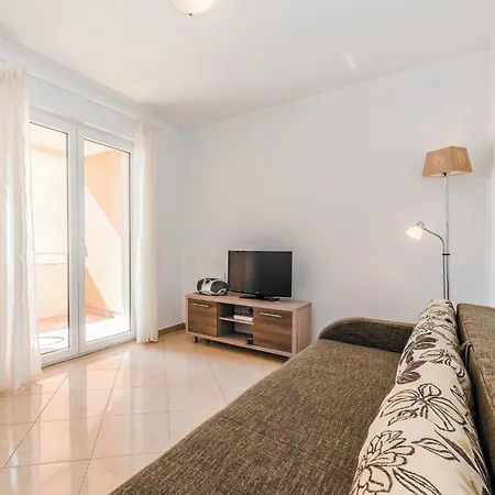 1 Bedroom Cozy In