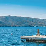 1 Bedroom Cozy Apartment In Vlasici Apartment *