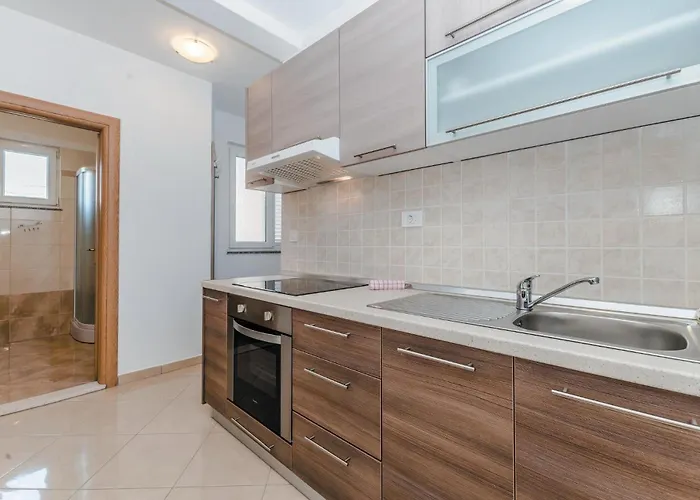 1 Bedroom Cozy In